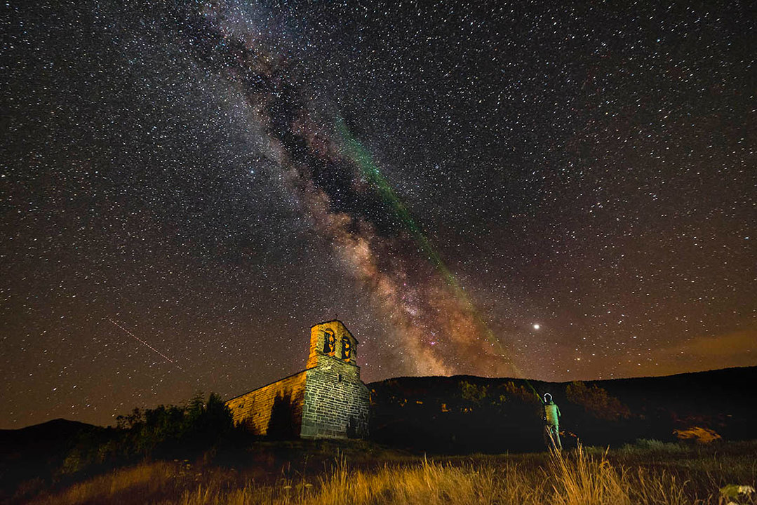 Vía Làctea sobre Sant Quirc de Durro. Vall de Boí, juliol de 2019.